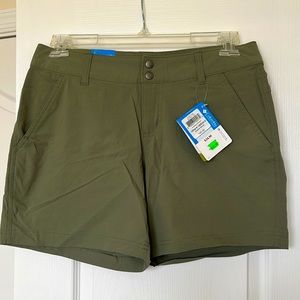 NEW WITH TAGS- size 10 Columbia brand hiking/ outdoor shorts.